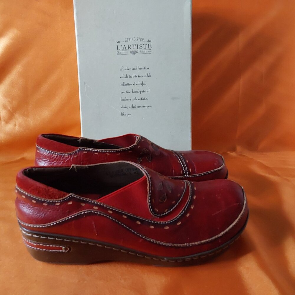 SPRING STEP L'ARTISTE - SVETLANA.  RED. SIZE 41 (US 9 1/2- 10)
